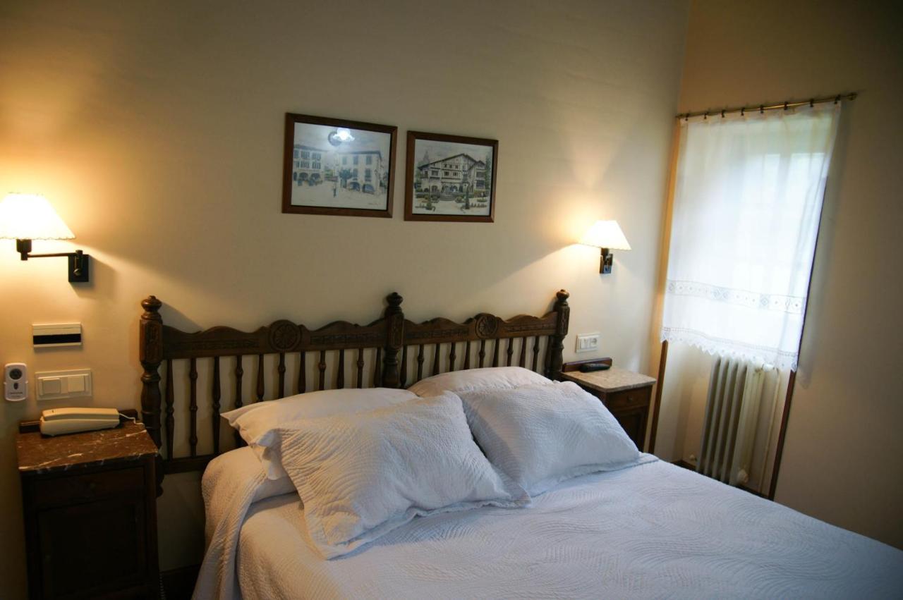 Hotel Rural Irigoienea Urdax Екстериор снимка