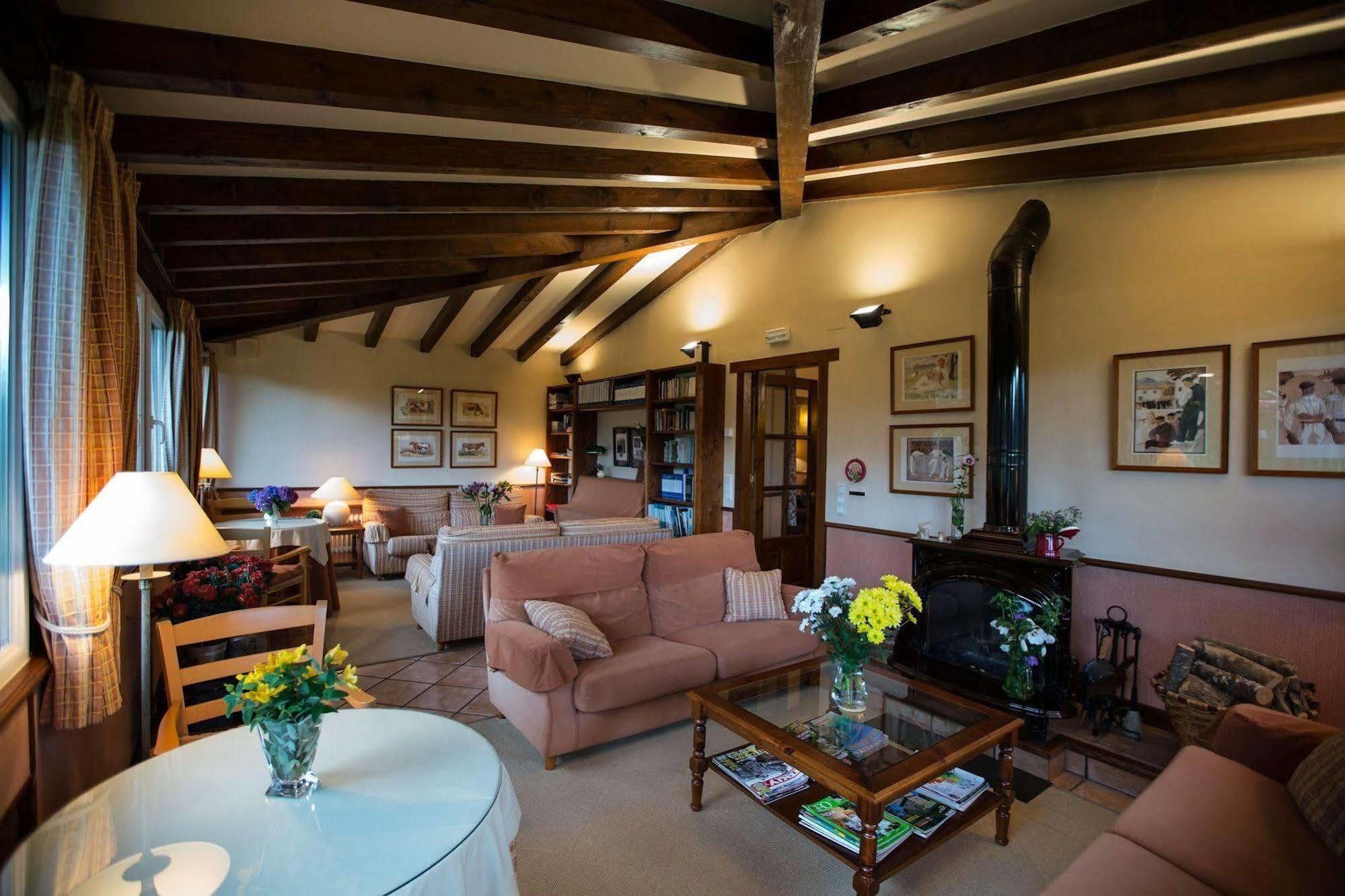Hotel Rural Irigoienea Urdax Екстериор снимка